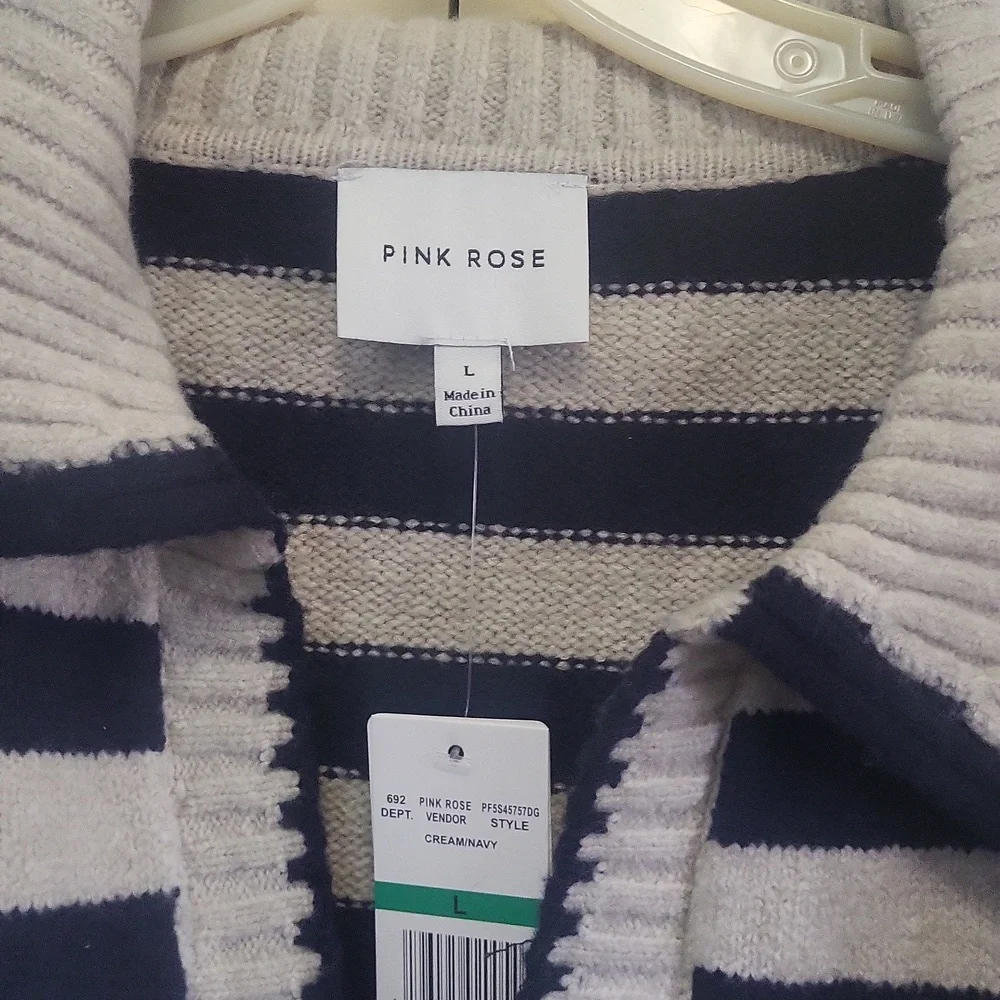NWT Pink Rose Sweater From Dry Goods. Large - Picture 3 of 5
